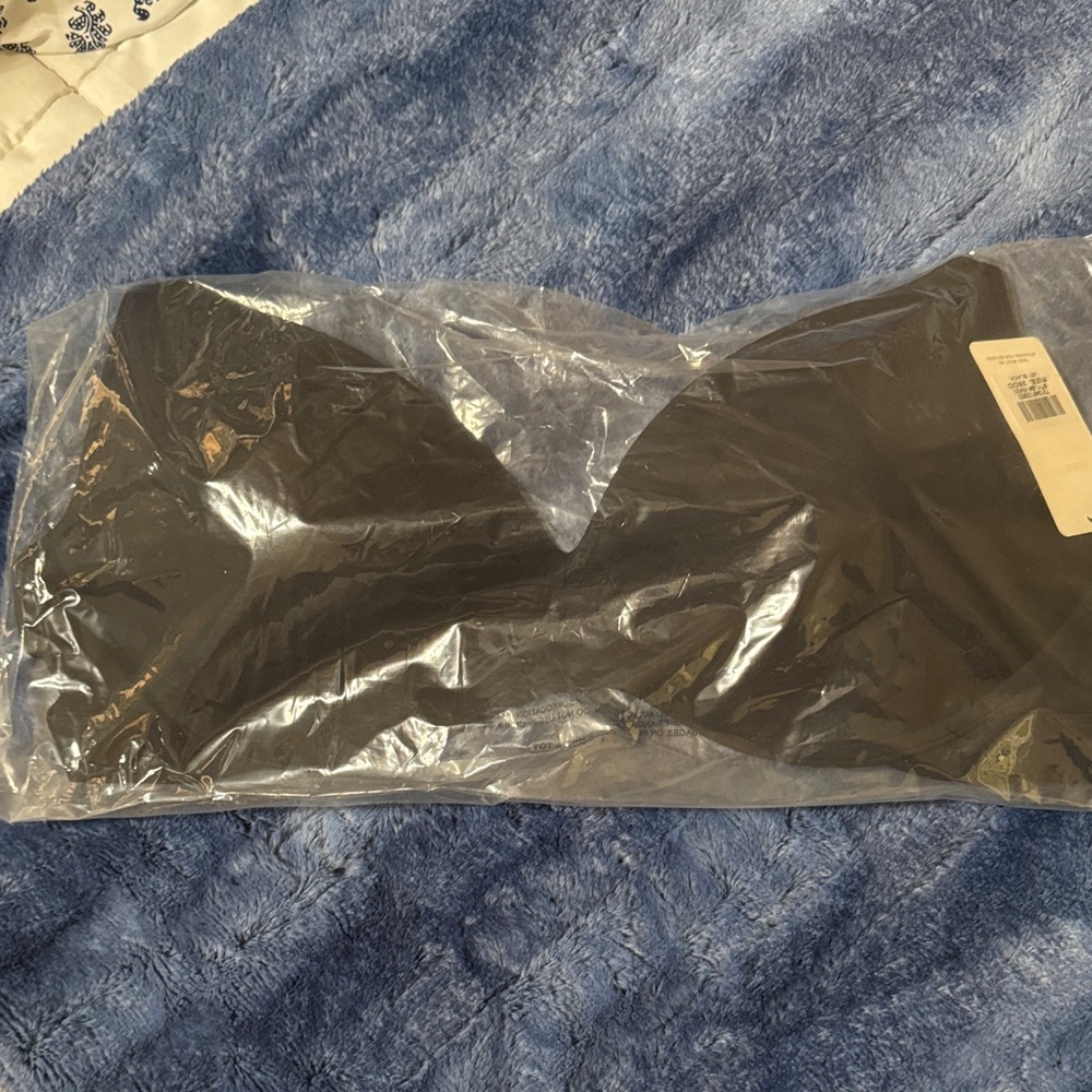 Black Strapless Bra